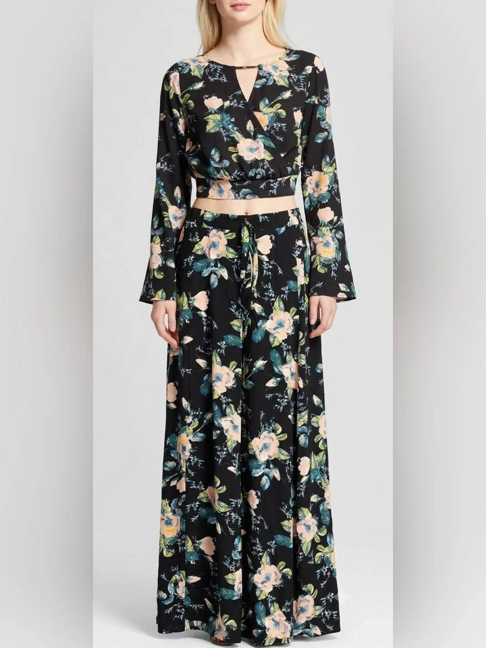 Xhilaration MATCHING FLORAL SET. Long sleeve crop top with long matching skirt